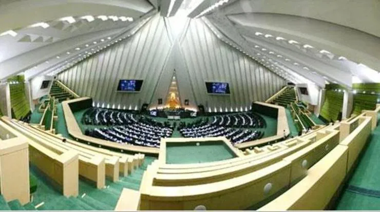اهالی هنر به دلیل کرونا ۱۰۰۰میلیارد تومان ضرر کرده‌اند