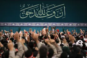 رهبر معظم انقلاب: حادثه تاریخ&zwnj;ساز طوفان&zwnj;الاقصی علیه رژیم صهیونیستی است، اما آمریکازدایی است | جداکردن مردم تحت عناوینی مانند &laquo;طرفدار این یا آن&raquo; جای گله دارد