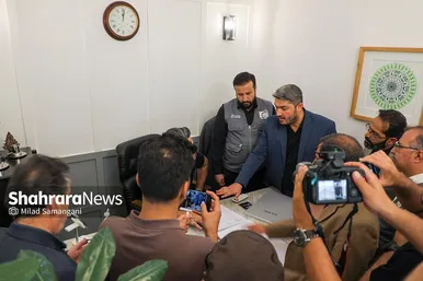 عکس | گشت کارگروه تنظیم و کنترل بازار املاک و پلمب ۵ مشاور املاک در مشهد