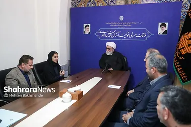 گزارش تصویری | دیدار تولیت آستان قدس رضوی با سارا دیدار بازیکن تیم ملی فوتبال ایران