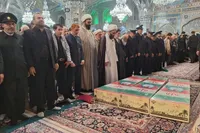 ویدئو | تشییع پیکر شهدای تازه‌تفحص‌شده دفاع مقدس در حرم امام‌رضا(ع) (یکم اردیبهشت ۱۴۰۴)