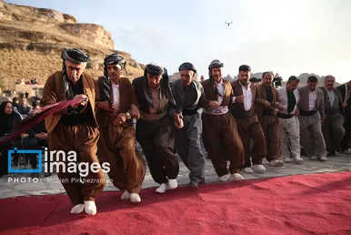 گزارش تصویری | جشن جهانی «مهرگان» در غار کرفتو
