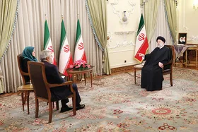 صداقت برای اقناع افکار عمومی | تحلیل&zwnj;گران درباره گفت&zwnj;وگوی تلویزیونی رئیس جمهور با مردم چه می&zwnj;گویند؟