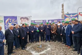 بهره&zwnj;برداری و آغاز عملیات اجرایی ۱۳ پروژه پالایشگاه سرخس با حضور وزیر کار
