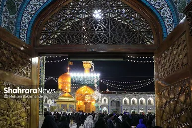 حال و هوای حرم مطهر رضوی در شب نیمه شعبان