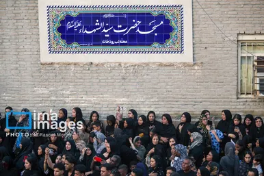 محرم ۱۴۰۴ | عکس‌هایی از آیین سنتی «عَلَم پیغمبر» در میناب
