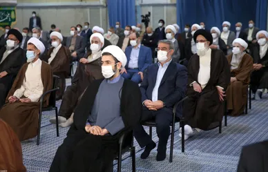 دیدار جمعی از مسئولان نظام و مهمانان شرکت کننده در کنفرانس وحدت اسلامی با رهبر معظم انقلاب