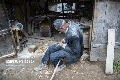 عکس‌هایی از لاک‌تراشی؛ هنر اصیل مازندرانی