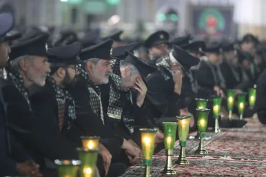 آیین خطبه خوانی شب شهادت امام رضا(ع) در حرم مطهر رضوی