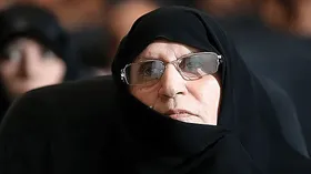 دختر بنیان&zwnj;گذار انقلاب: شهادت مظلومانه آیت&zwnj;الله خامنه&zwnj;ای جز با لطف الهی جبران نمی&shy;&zwnj;شود