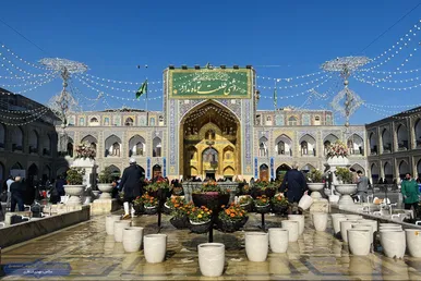 عکس‌هایی از گل‌آرایی حرم مطهر رضوی به مناسبت اعیاد شعبانیه
