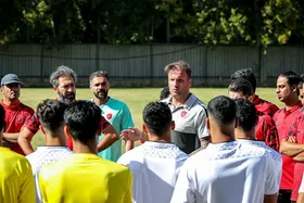 بنگر: وضعیت&zwnj;مان جالب نیست
