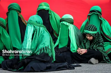 حرکت کاروان نمادین اسرای کربلا در مشهد