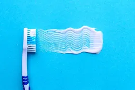 از انواع خمیر دندان سفیدکننده چه می&zwnj;دانید؟