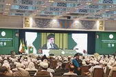 اتحاد بر مدار اندیشه‌های رهبر شهید | آیین اختتامیه چهلمین کنفرانس بین‌المللی وحدت اسلامی در حرم مطهر رضوی برگزار شد