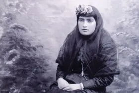 داستان زندگی اولین زن خبرنگار ایرانی، در نمایش مزین&zwnj;السلطنه
