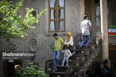 گزارش تصویری | مسافران نوروزی در خانه داروغه مشهد