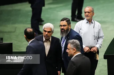 عکس‌هایی از آغاز مجلس دوازدهم توسط هیئت رئیسه سنی
