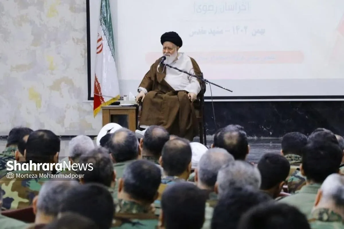 آیت‌الله علم‌الهدی: ضرورت تثبیت روزافزون باور‌های دینی در نیرو‌های مسلح | ارتش، جامعه اثرگذار نظامی و نهاد ارزشمند دفاعی اسلام است