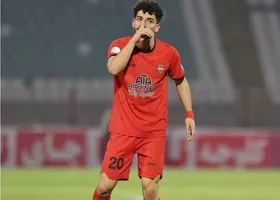 دوری چند ماهه ستاره تراکتور