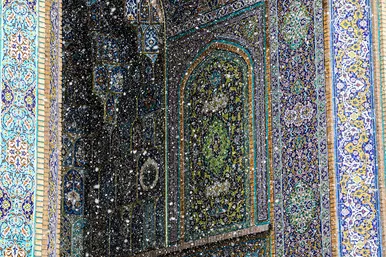 بارش برف در حرم مطهر رضوی