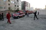 مهار آتش‌سوزی مهیب یک مجتمع مسکونی در الهیه مشهد و نجات ۸ نفر از میان دود و آتش + تصاویر