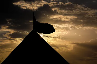 خیمه سوزان عصر عاشورا در مشهد