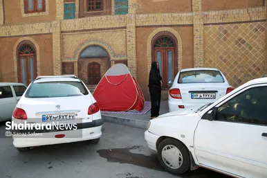 حضور زائران نوروزی در خیابانهای اطراف حرم مطهر رضوی