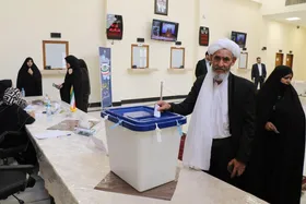 حضور باشکوه ایرانیان مقیم افغانستان در پای صندوق&zwnj;های رأی در ۵ نمایندگی سیاسی ایران