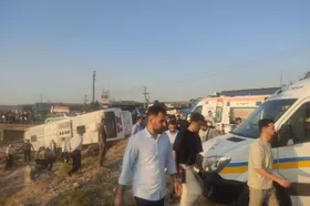 ۱۸ مصدوم در پی واژگونی اتوبوس در آذربایجان شرقی (۱۸ خرداد ۱۴۰۴)