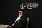 ویدئو | جلسات روضه‌ی خصوصی عزاداری امام حسن عسکری(ع) در بیت رهبر شهید ایران