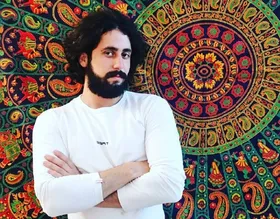 گفتگو با روزبه سروقدی، هنرمند نقاش و مجسمه&zwnj;ساز مشهدی