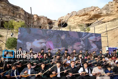 گزارش تصویری | جشن جهانی «مهرگان» در غار کرفتو