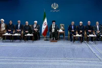 دیدار رئیس جمهور و اعضای هیئت دولت چهاردهم با رهبر معظم انقلاب | آیت‌الله خامنه‌ای: رئیس‌جمهور برای انتخاب وزیران با من مشورت کردند|حتماً به میان مردم و به سفر‌های استانی بروید+ فیلم و عکس