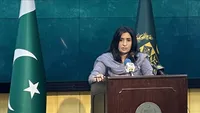 وزیر امور خارجه پاکستان: همراه چین برای پایان جنگ در خاورمیانه تلاش می‌کنیم