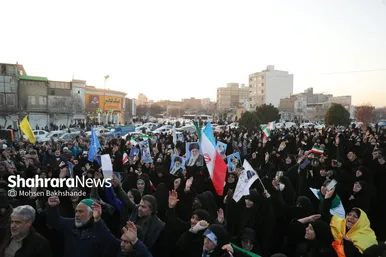 گزارش تصویری | اجتماع مردم مشهد در پی اهانت به پرچم مقدس ایران