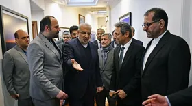 امضای تفاهم&zwnj;نامه همکاری بین ایران و عمان در بخش&zwnj;های بالادست و پایین&zwnj;دست نفت