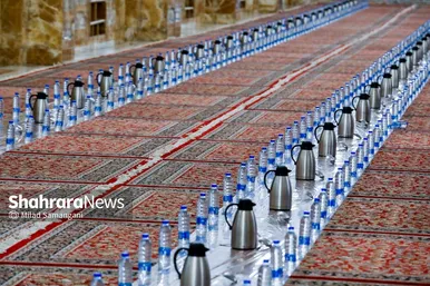 مراسم افطاری در حرم امام‌رضا(ع)
