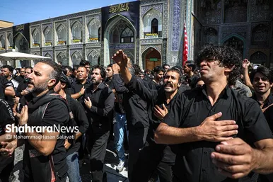 عزاداری روز شهادت امام رضا (ع) در حرم مطهر رضوی