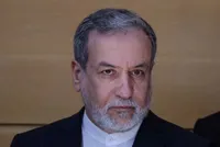 تماس وزیر امور خارجه با مسئول سیاست خارجی اتحادیه اروپا | عراقچی: مواضع اروپا، آمیخته با تزویر است