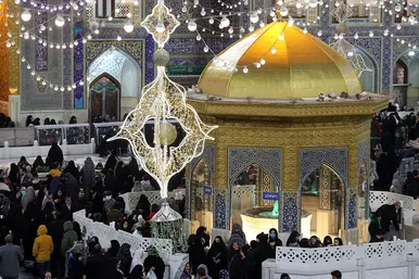 حال و هوای حرم مطهر رضوی در آستانه نیمه شعبان