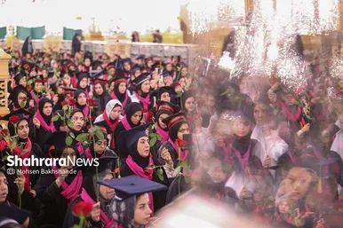عکس‌هایی از مراسم دانش‌آموختگی دانشجویان علوم پزشکی سراسر کشور در حرم امام‌رضا(ع)