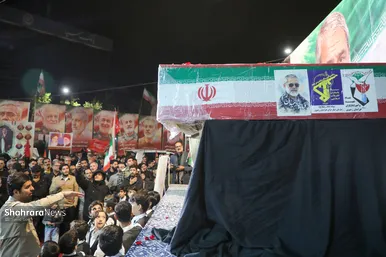 گزارش تصویری | وداع با پیکر سردار شهید حسین ظریفی در دویست‌ودهمین شب اجتماع مشهدی‌ها