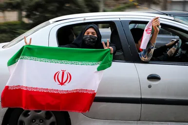  شادی مردم مشهد بعد از برد تیم ملی ایران