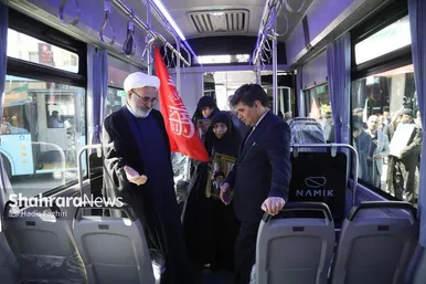 گزارش تصویری |رونمایی از ۲۵ دستگاه اتوبوس جدید و بازسازی شده سازمان اتوبوسرانی مشهد