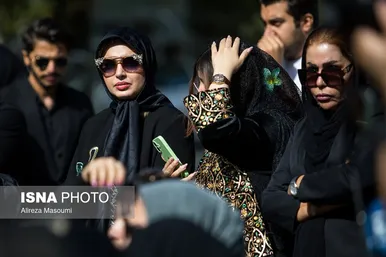 عکس‌هایی از مراسم تشییع پیکر امید جهان (۲۵ شهریور ۱۴۰۴)