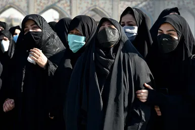 مراسم تشییع و تدفین پیکر «سعید تشکری» در حرم مطهر رضوی
