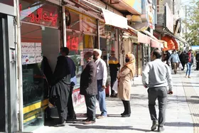 گزارش از بازار امروز مرغ و تخم مرغ مشهد (۲۶ آذرماه) | قیمت تخم مرغ به مرغ رسید
