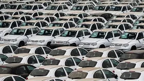 احتکار ۱۰۰۰ خودرو صفر بدون پلاک در پارکینگ خصوصی در غرب تهران + فیلم