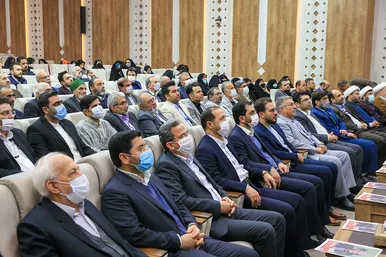 نشست صمیمی شهردار مشهد با جامعه قرآنی